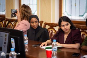 Vernadsky CFU hosts international round table to mark 95th birth anniversary of Ernesto Che Guevara