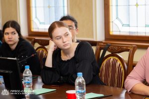 Vernadsky CFU hosts international round table to mark 95th birth anniversary of Ernesto Che Guevara