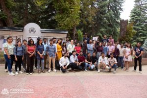 International graduates plant tree on Vernadsky CFU’s Medical Academy campus